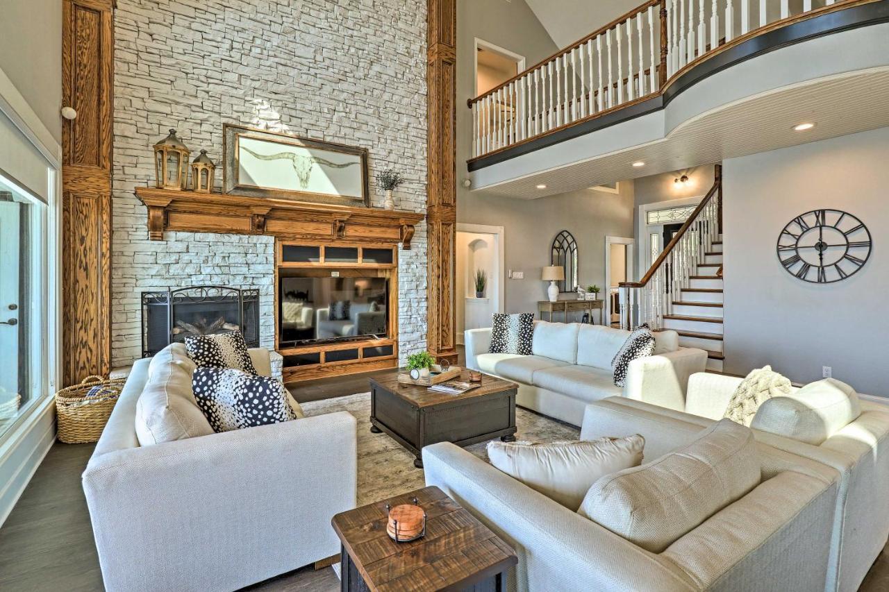Lavish Lake House, Near Vineyards And Marinas! แกรนแบรี ภายนอก รูปภาพ