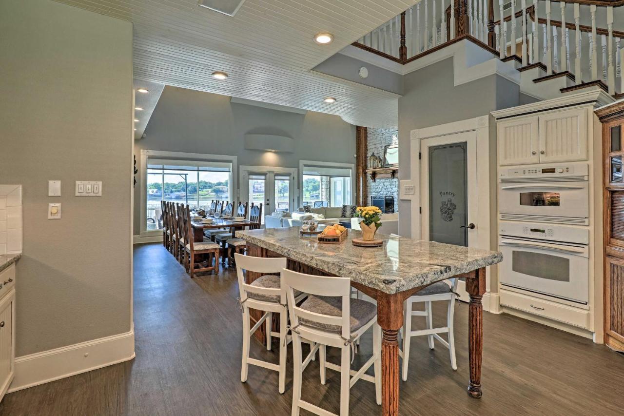 Lavish Lake House, Near Vineyards And Marinas! แกรนแบรี ภายนอก รูปภาพ